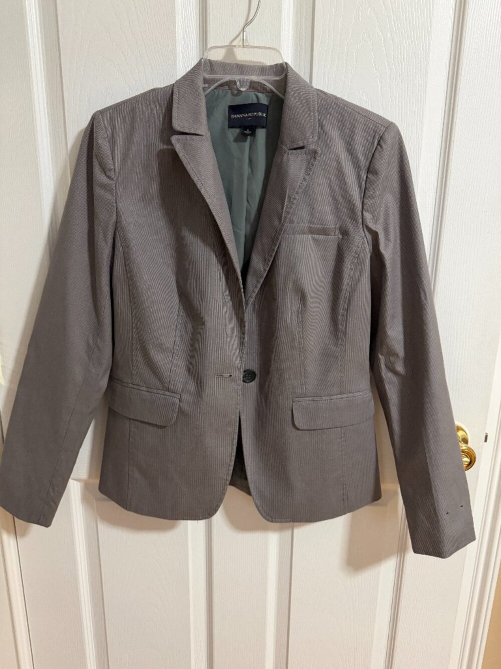 Banana Republic Women's Grey Blazer Size 6